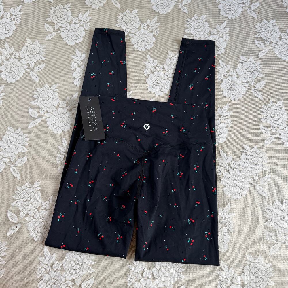 Astoria Activewear Cherry Print Leggings Size M